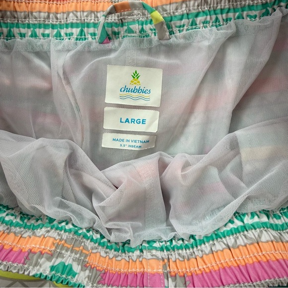 Chubbies Swim Trunks Aztec Print Elastic Waist Mesh Lined Mens Large - Picture 2 of 4